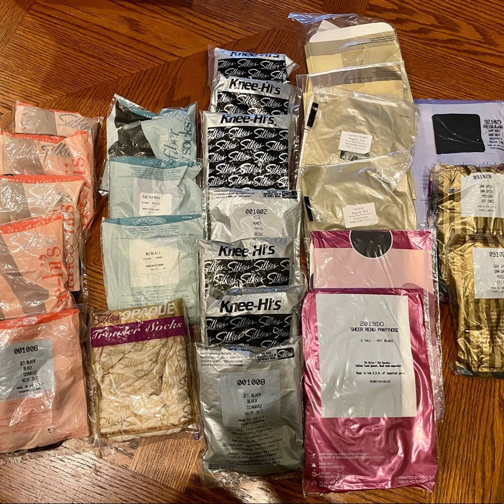 Silkies stockings/pantyhose - 26 pairs NWT